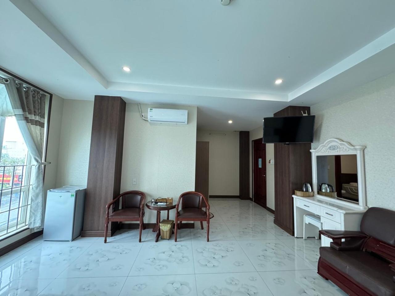 Thanh Dat Hotel Bac Lieu ภายนอก รูปภาพ